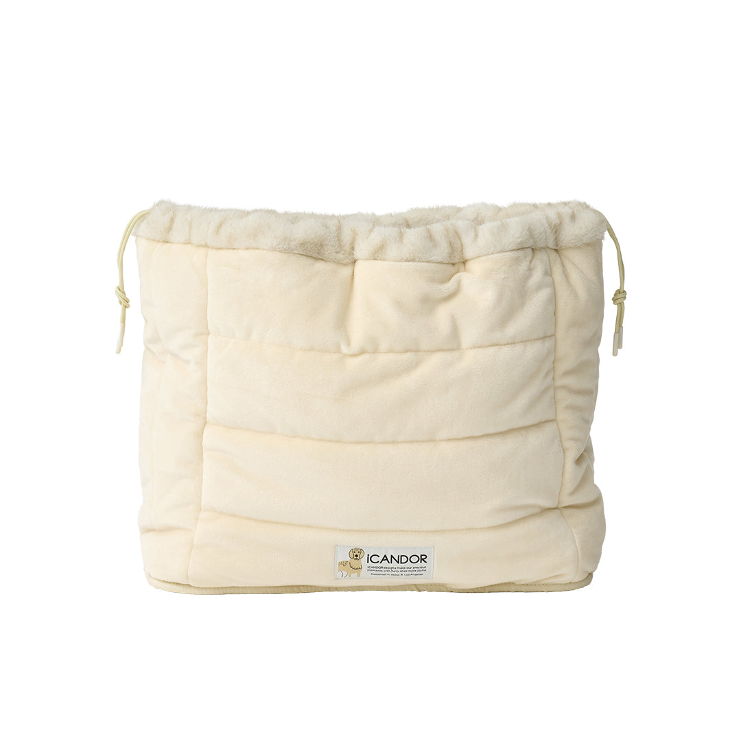 iCANDOR Snuggle Nest: front view of the cream quilted velboa shell with eco-fur trim