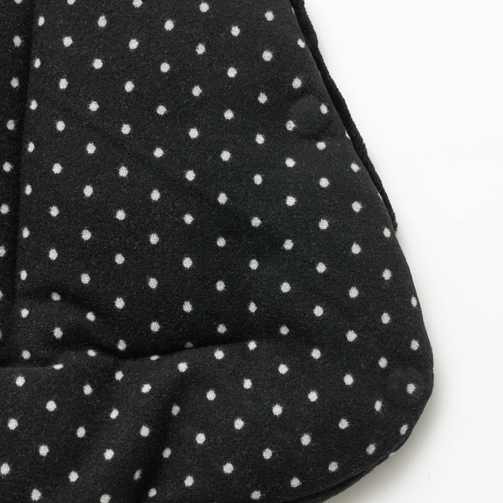 Urban Shield Cushion in Polka Dot: hidden magnet on the side, close-up