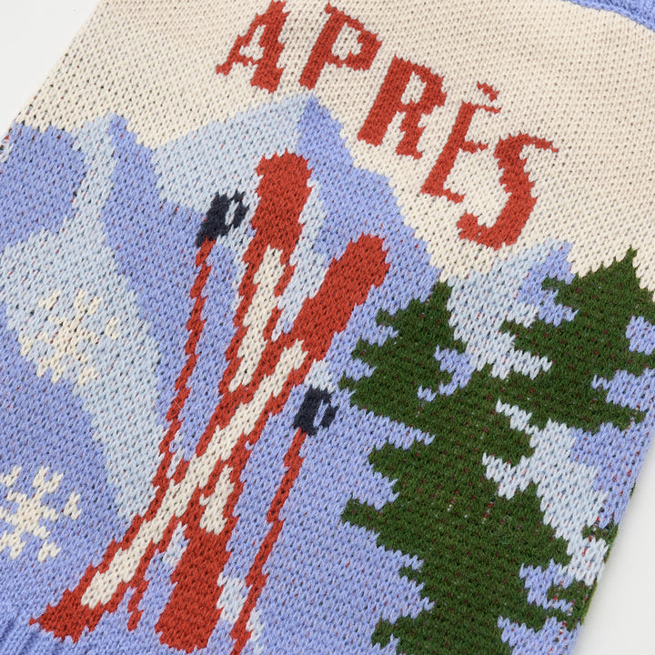 Aspen Woolies Apres APRES lettering and crossed-skis motif close-up