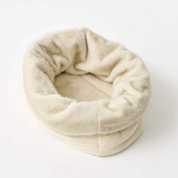 Snuggle Nest: eco-fur lined interior, top view
